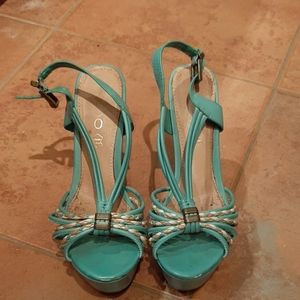 Aldo Turquoise Platform sandals